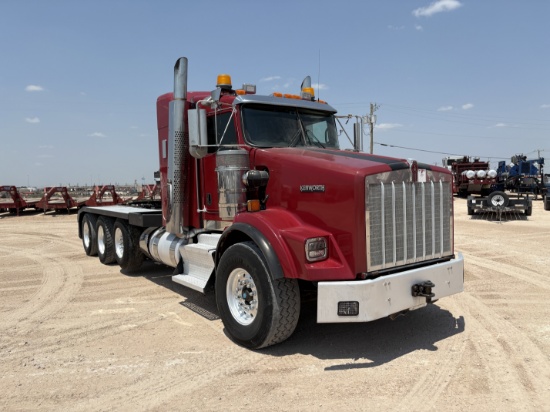 2013 KENWORTH T800 T/A SLEEPER CAB WINCH TRUCK