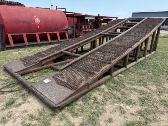23L x 9.5W x 5.9H HEAVY DUTY RIG / TRUCK RAMP, SKIDDED
