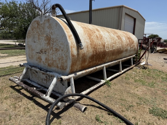 5,000 GALLON FUEL TANK, SKIDDED W/ PUMP