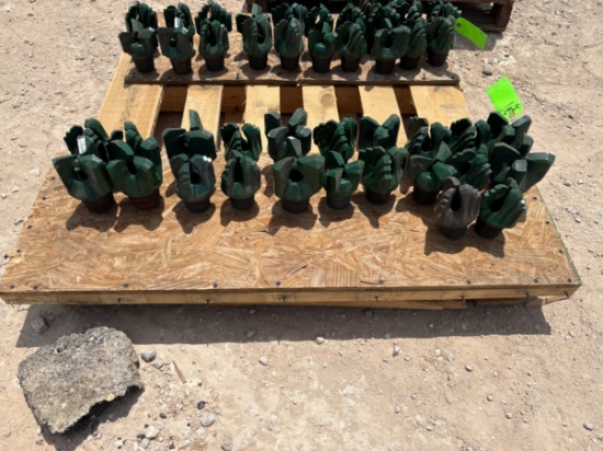 (22x$) (22) unused assorted size drag bits
