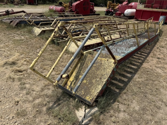 LOT W/ (8) 10H TO 20H STEEL RIG LADDERS