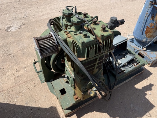 QUNICY MODEL 390, 69.2-CFM / 200-PSI INDUSTRIAL AIR COMPRESSOR MTD ON SKID