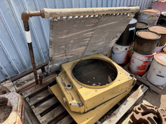 PALLET W/ OIL COOLER, (2) RADIATORs (1) 2x2 & (1) 2 x3