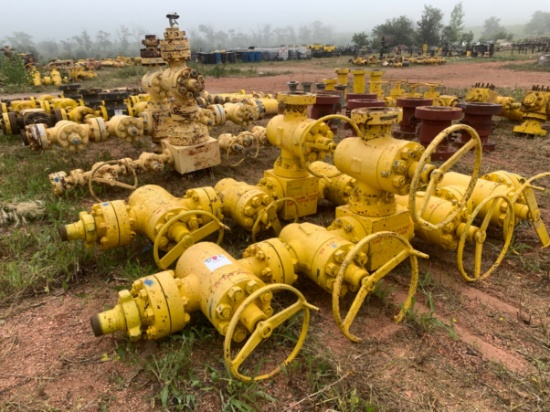 (4x$) 4-1/16 5k Fluid Crosses w/(20) 3-1/16 5k Manual Gate Valves