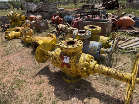 LOT W/ (5+) 7-1/16 10M HYDRAULIC & MANUAL FRAC VALVES, HYD GATE VALVES, (10+) SPOOLS, (6) FLUID CROS