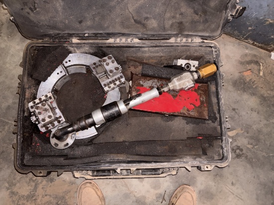 Wachs Low Clearance Split Frame (LCSF) portable pipe cutting/ beveling system