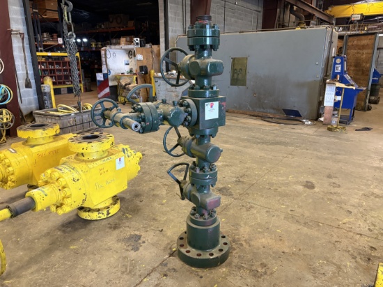 (4) 2-9/16 5k gate valves, 3-way fluid cross, choke valve & 7 flange
