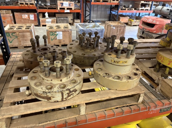 (4 shelves) of assorted single stud adapters, 4 to 7 spools, hydraulic valve actuators, etc