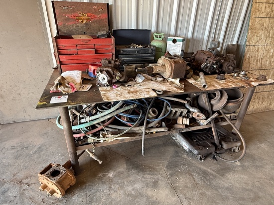 8 x 4 x 3 HD STEEL SHOP TABLE W/ CONTENTS OF (2) TOOLBOXES, PTO, HYD PUMP PARTS, BOWIE PUMP, ROLLING