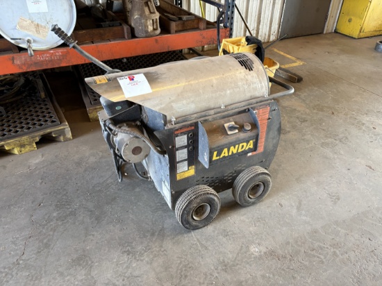 Landa portable hot water pressure washer