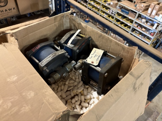 Contents of (4 shelves) w/ (30+) 2-1/16 to 7-1/16 fluid crosses, landing & weco flanges, 4 7 & 11 fl