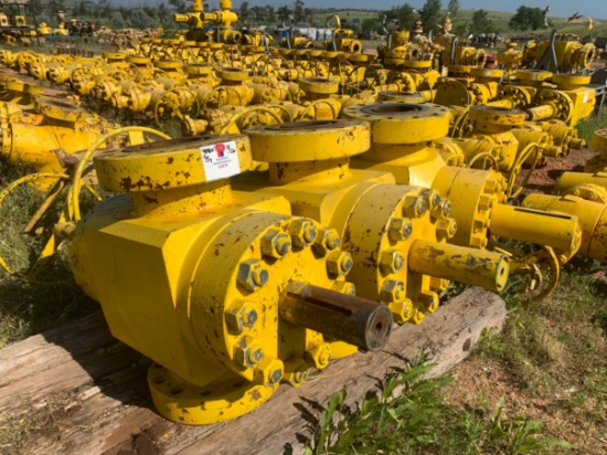 (3x$) 7-1/16 10k Manual Frac Valves