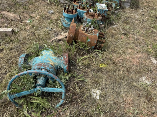 ROW / SECTION OF (7) 7-1/16 10M TUBING HEADS, (30+) 2-1/16 5M GATE VALVES, FLUID CROSSES, DSA FLANGE
