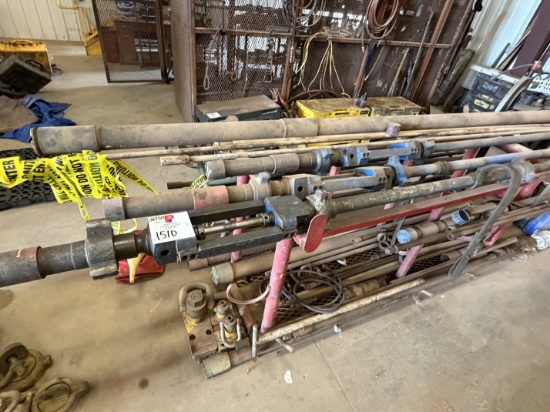 7.5 x 40 x 40 tool rack w/ Lubricators & Misc. Contents