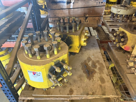 (6 pallets) w/ (16) assorted 4-way fluid crosses (2-1/16 to 5-1/18), (5) weco flanges, & crate of fr