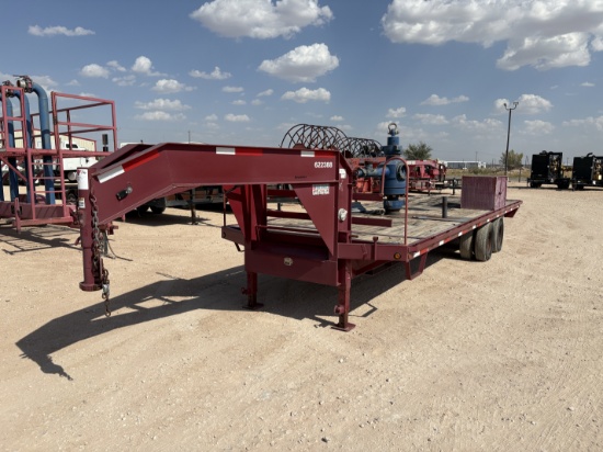 2012 PARKER TRAILERS 26 X 102 T/A GOOSENECK TOOL TRAILER