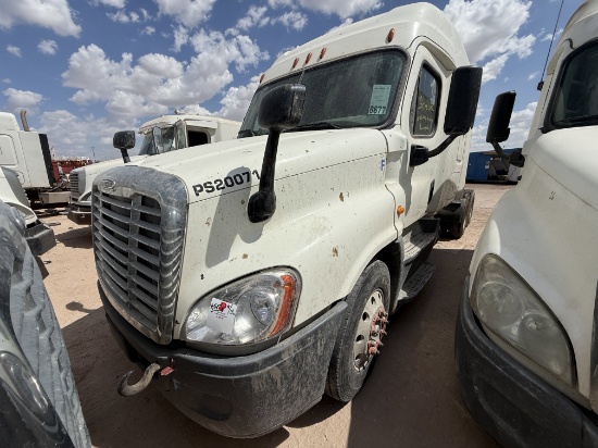 2015 FREIGHTLINER CASCADIA T/A 64 SLEEPER TRUCK (INOP)