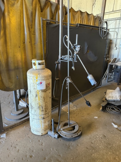 Bug-0 Track Support with (2) propane Torch heaters & bottle