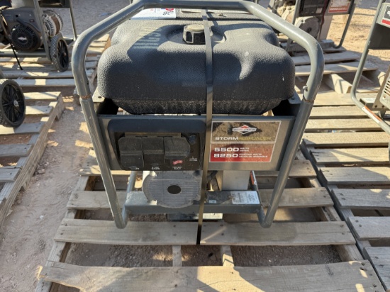 STORM RESPONDER MODEL 030430 / 5500 AC WATTS / 120/240-VOLTS P/B BRIGGS&STRATTON GAS ENGINE PORTABLE