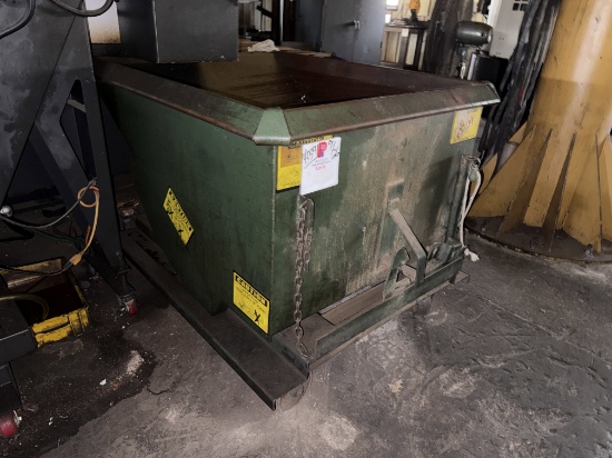 ROLLING 3-4 CUYD SELF-DUMPING METAL HOPPER