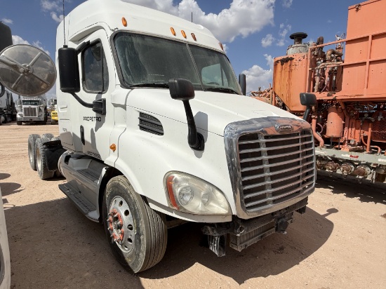 2012 FREIGHTLINER CASCADIA T/A 64 SLEEPER TRUCK (INOP)