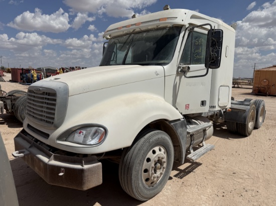 2007 Freightliner Columbia 120 T/A Sleeper Truck