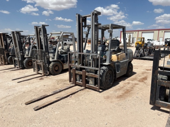 2012 TCM FD40T 8,000lbs forklift