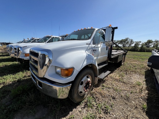 2006 Ford F650 Super Duty Roustabout Truck