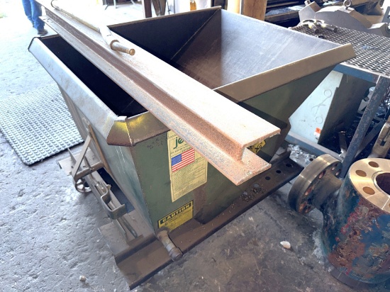 JESCO 3-4 CUYD SELF-DUMPING ROLLING HOPPER