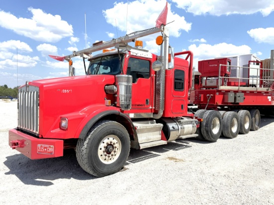 2019 Kenworth T800 Tri-Drive W/ Pusher Heavy Haul Truck