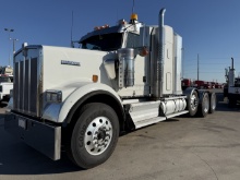 2012 KENWORTH W900 TRI AXLE HEAVY HAUL TRUCK
