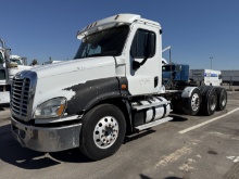 2017 FREIGHTLINER CASCADIA PX125084ST TRI AXLE DAY CAB TRUCK TRACTOR