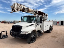 2005 INTERNATIONAL DURASTAR 4300 S/A DAYCAB AUGER TRUCK