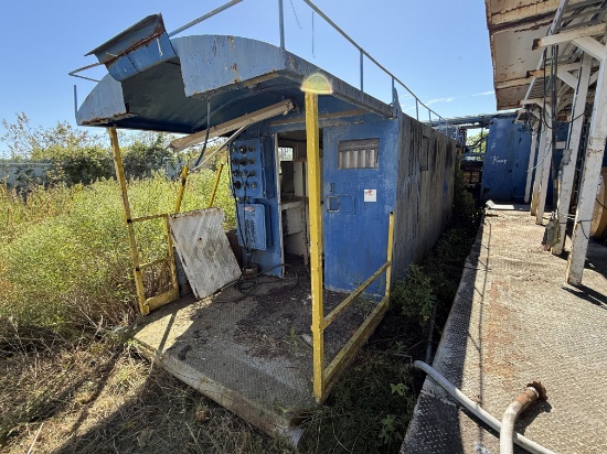 30L x 8W x 8.6H DRILLERS TOP DOGHOUSE