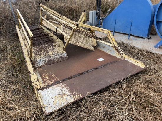 V-DOOR & STAIRS W/ HANDRAILS