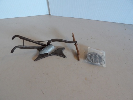 Metal 1x Plow w/Double Tree Diecast Model