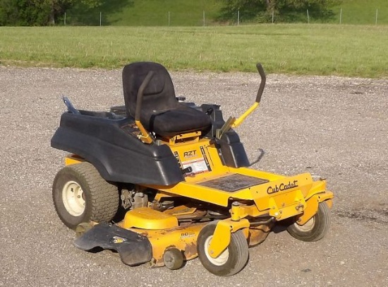 Cub Cadet RZT 50" Deck, 23hp, Showing 920hrs, Right Side Drive Weak