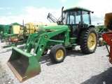 JD 2955 w/JD 720 Loader