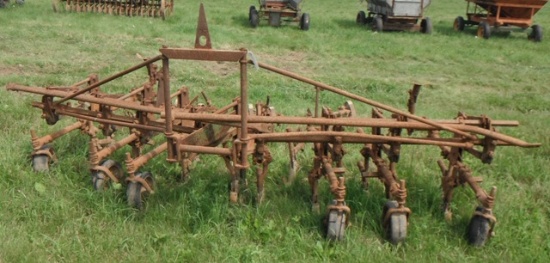 JD 4 Row Cultivator