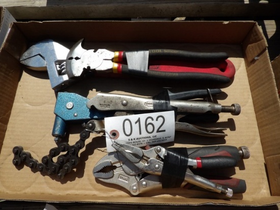 Craftsman Pliers, Pop Riveter Gun, French Pliers, Ajustable Wrench