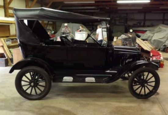 1922 Ford Touring Car