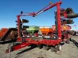 White 6100 Planter