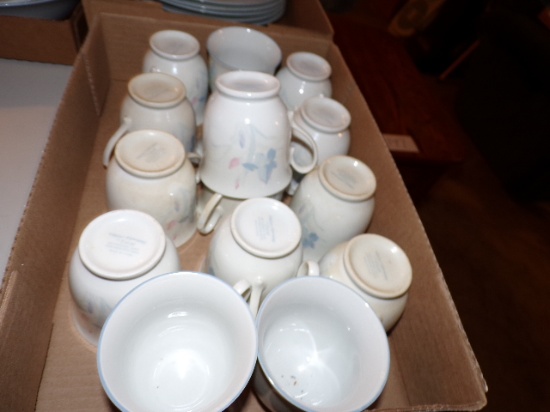 Fresh Flowers by Excel Dish Set