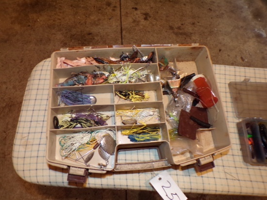 Tackle Box w/Fishing Lures