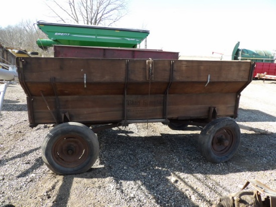 Chief Bemicdji Wood Flair Box Wagon on Gear