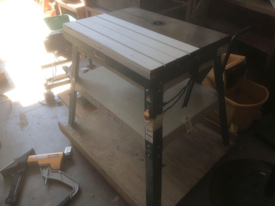 Grizzly sliding router table