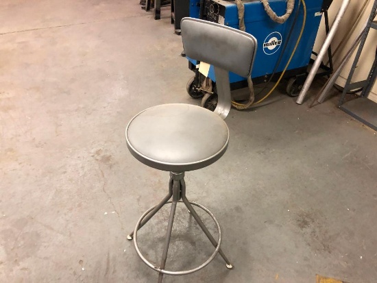 30" METAL STOOL WITH BACK REST SWIVEL SEAT