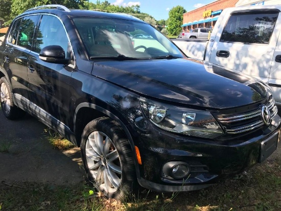 DEALER ONLY 2012 Volkswagen Tiguan Multipurpose Vehicle (MPV), VIN # WVGBV7AX1CW507985