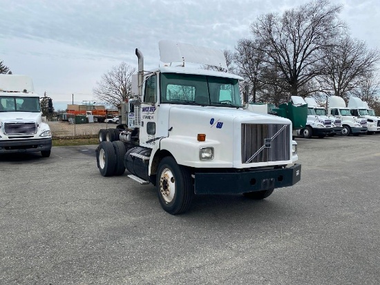 1998 Volvo WG Truck, VIN # 4vajbarf7wn861202