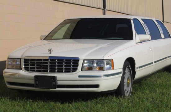 1998 Cadillac Deville Passenger Car, VIN # 1GEEH90Y5WU550439